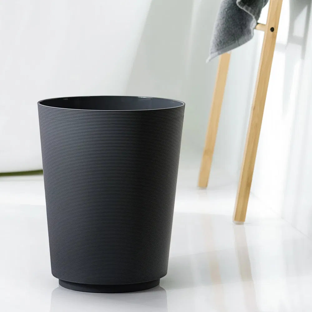 Soft Touch Ribbed Plastic 1.98 Gallon Black Trash Can