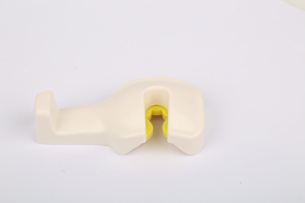 2pcs car seat headrest hanger in use lifestyle