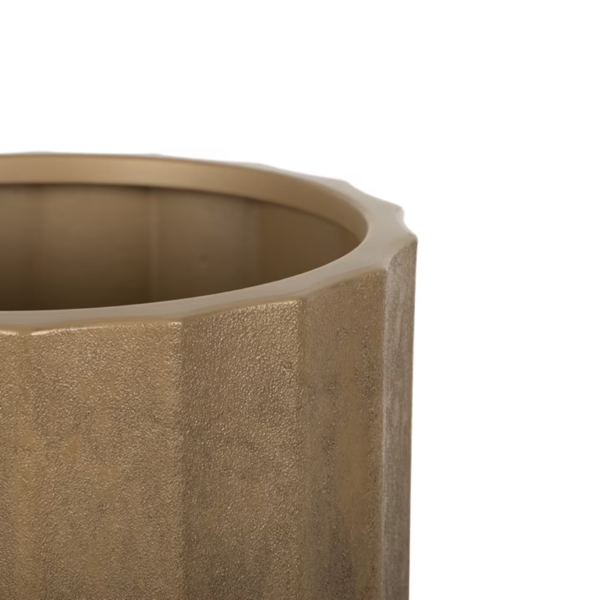 16 Inch Resin Planter Terracotta With Modern Design For Indoor And Outdoor Plant - Image 4