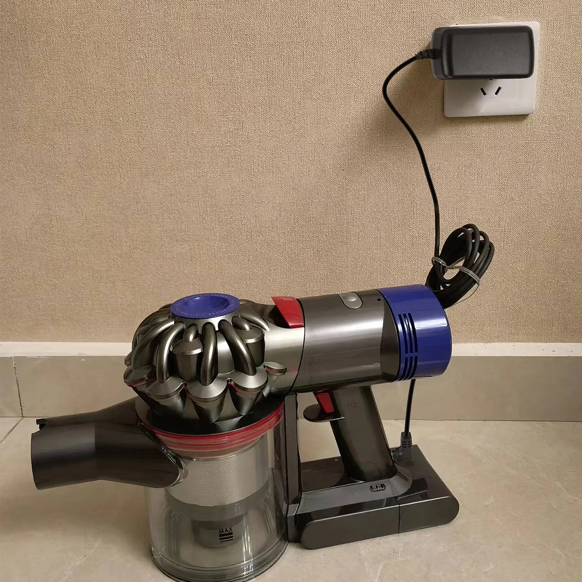 Battery Charger Compatible with Dyson Cordless Vacuum V6 V7 V8 DC58 DC59 DC61 - Image 2